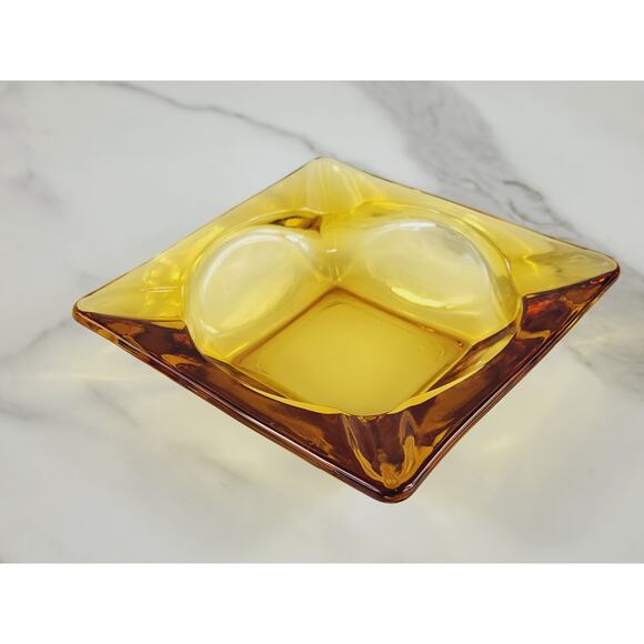 Mid Century Ashtray Square Amber Glass 4 3/4" Yellow Glass Art 70's Home Decor - Picture 5 of 10